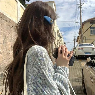只在那里发光